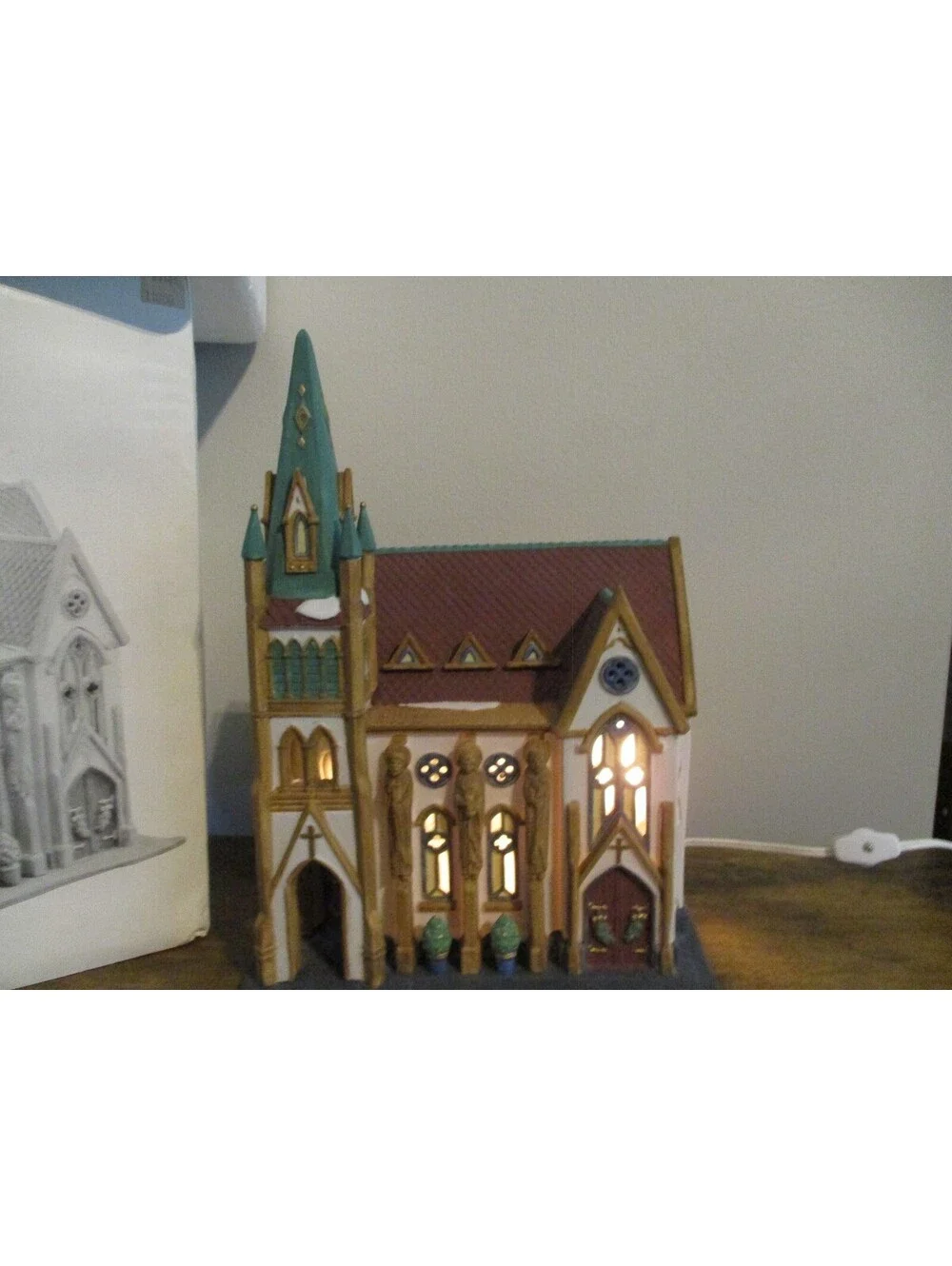 Vintage Dept 56 All Saints Corner Church Lighted Christmas Village Figurine